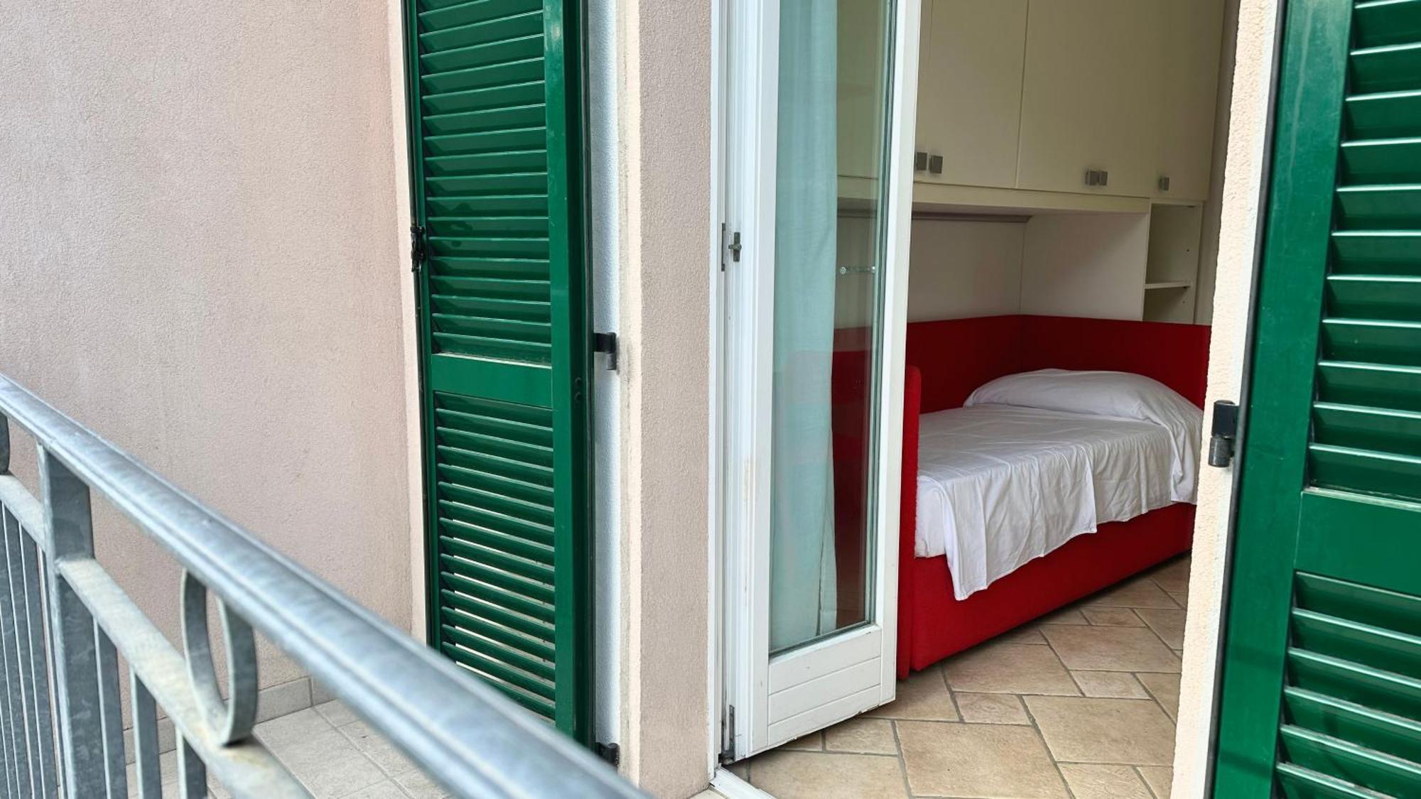 S227 - Sirolo, Nuovo Trilocale Con Terrazzo E Garage Apartment Exterior photo